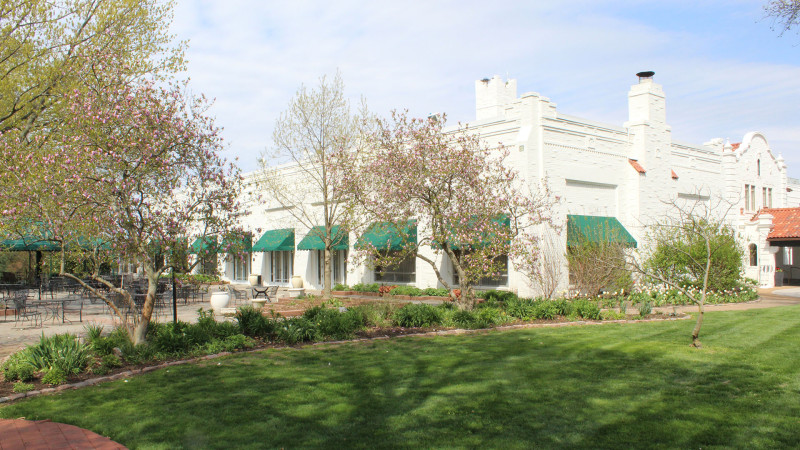 clubhouse patio